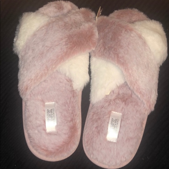 VICTORIA’S SECRET PINK CROSSOVER FAUX FUR SLIPPERS - Picture 2 of 4